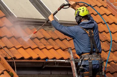 Démoussage et hydrofuge de toiture à Cahan